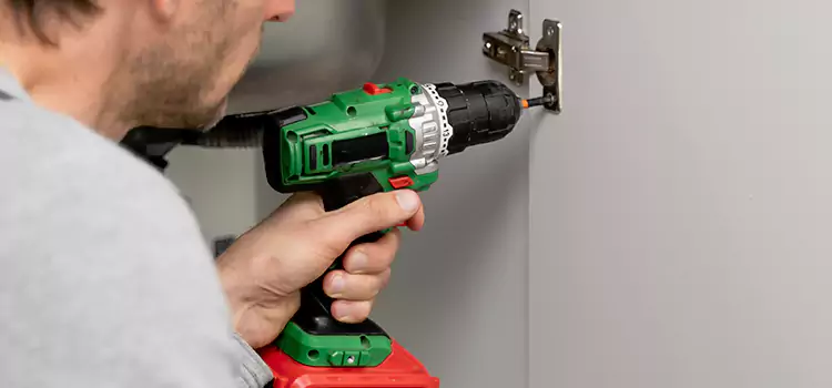 Commercial Door Hinge Repair Green Bay